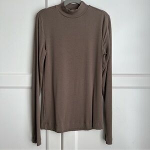 Women’s Taupe Ribbed turtleneck